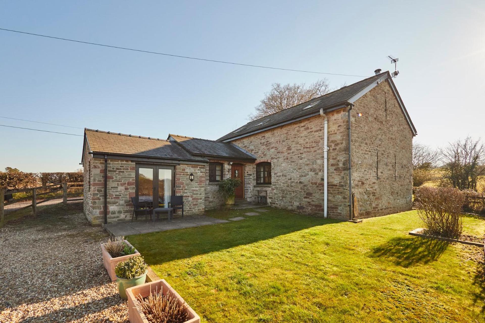 Host & Stay - Tregaer Mill Barn Dingestow Exteriör bild